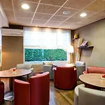 Hotel Campanile Geneve - Ferney-Voltaire