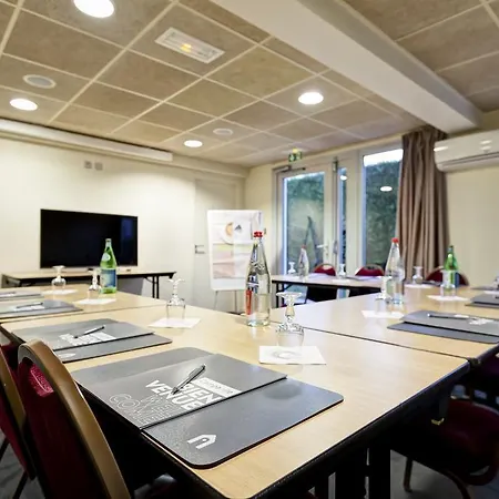 Hotel Campanile Geneve - Ferney-Voltaire