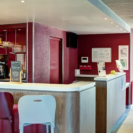 Hotel Campanile Geneve - 3*