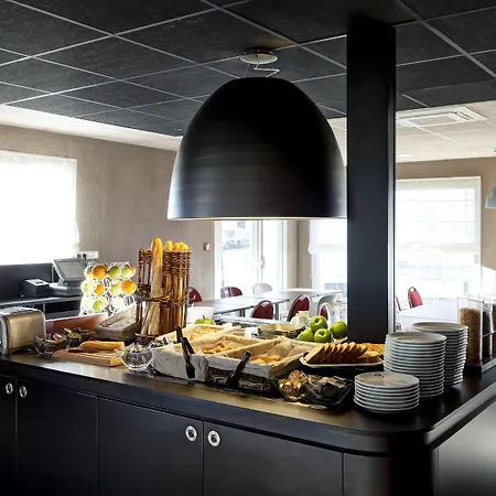 Hotel Campanile Geneve - Ferney-Voltaire