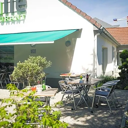 Hotel Campanile Geneve - Ferney-Voltaire