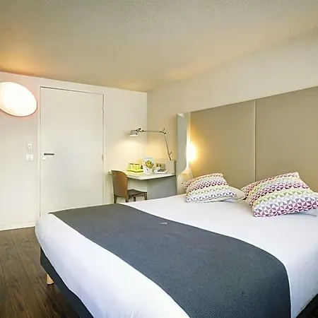 Hotel Campanile Geneve - 3*